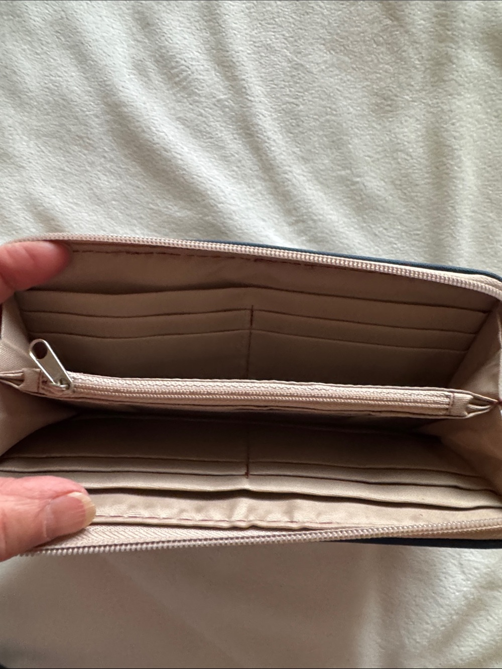 Travelon zip wallet - Picture 5 of 7
